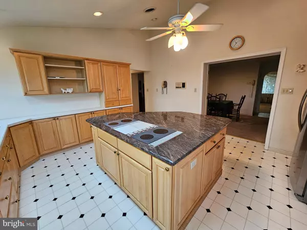 Coatesville, PA 19320,1504 CARDINAL DR