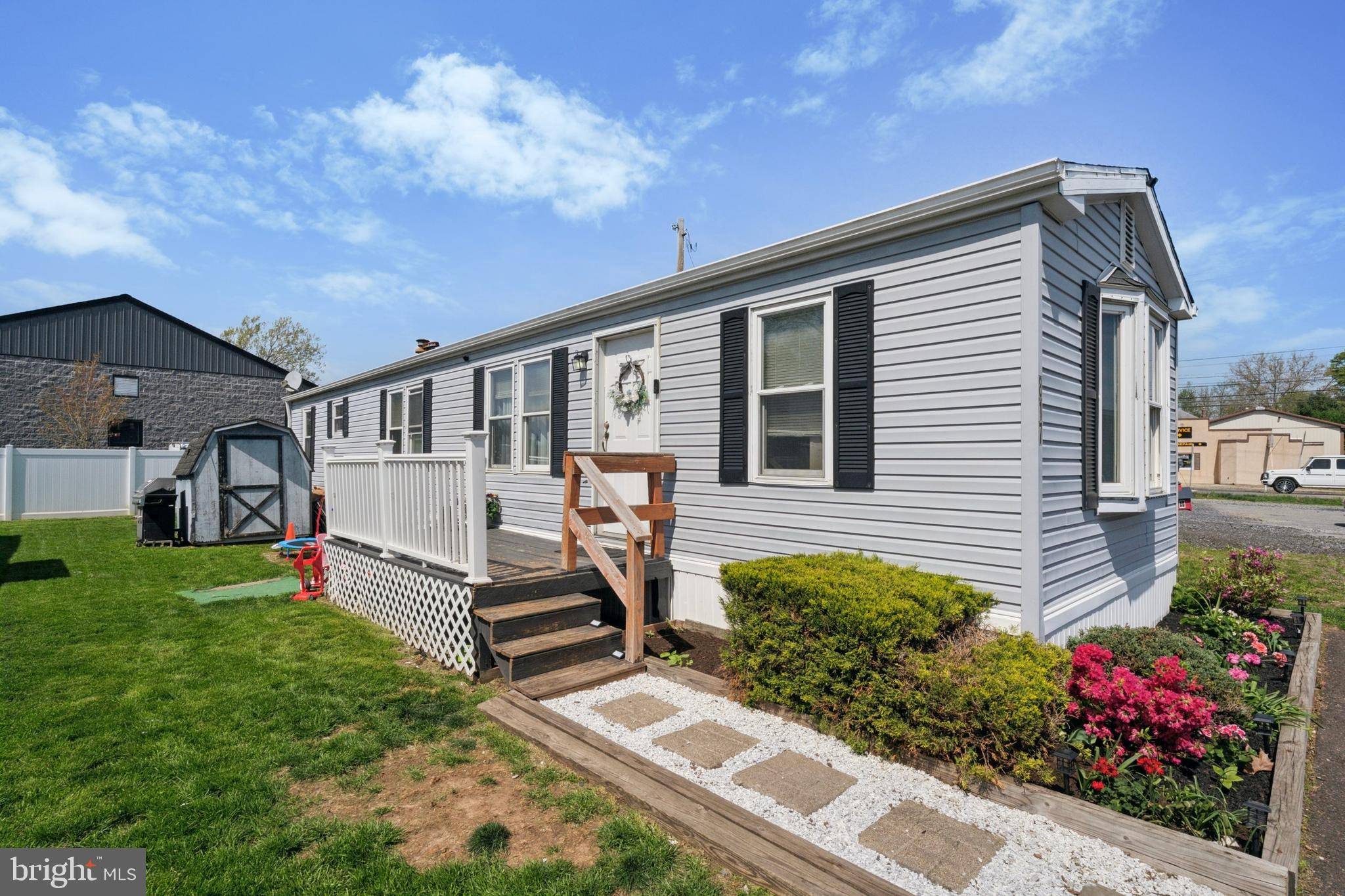 817 ASPEN AVE, Spring City, PA 19475