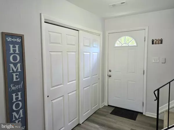 Newark, DE 19702,16 EGRET CT