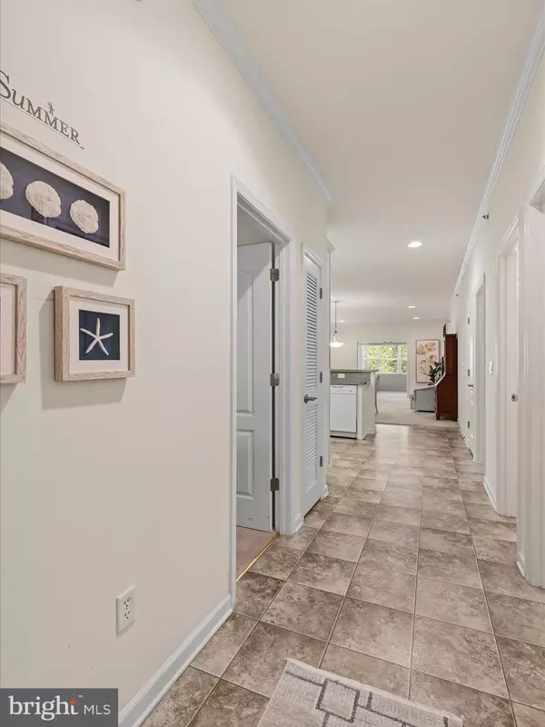 Ocean View, DE 19970,30413 CEDAR NECK RD #304