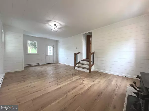 Inwood, WV 25428,8105 WINCHESTER AVE