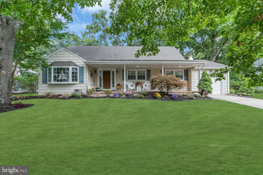 28 WOODRIDGE AVE, Toms River, NJ 08755