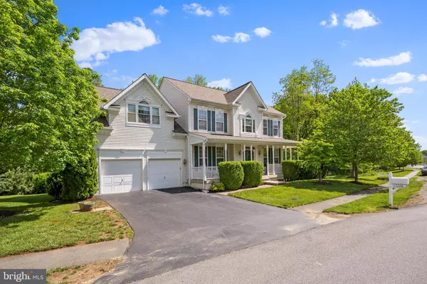 17226 GREENWOOD DR, Round Hill, VA 20141
