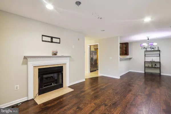 Greenbelt, MD 20770,6510 LAKE PARK DR #T1