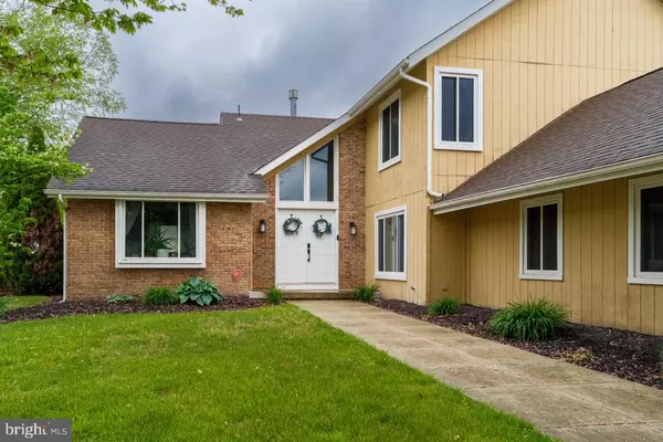 Sewell, NJ 08080,7 KNOLL CT
