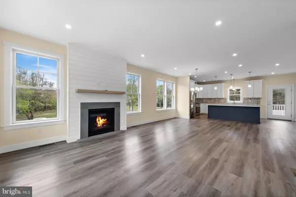 390 MARINE ST, Tuckerton, NJ 08087