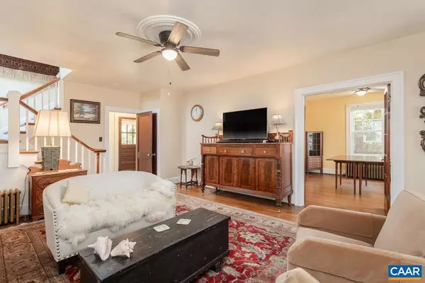 Staunton, VA 24401,1104 N COALTER ST