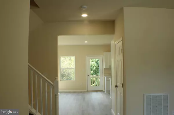 Edinburg, VA 22824,211 PRINCESS CAROLINE CT