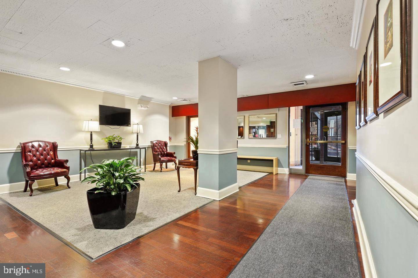 Baltimore, MD 21202,1101 SAINT PAUL ST #301