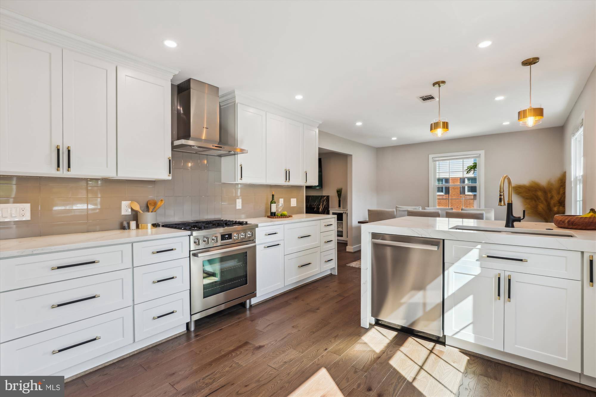 Vienna, VA 22180,101 OAKMONT CT NE