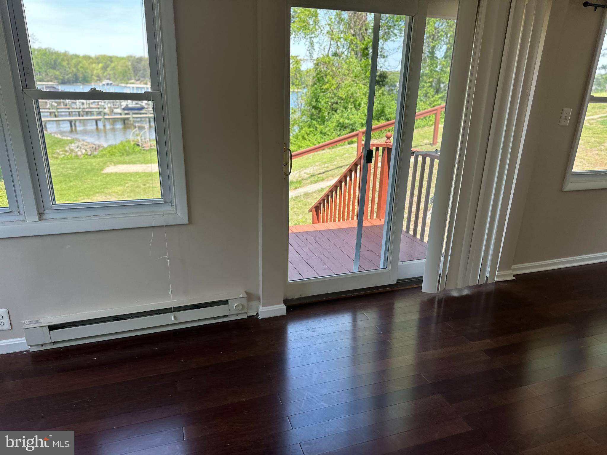 Pasadena, MD 21122,7648 BEACH DR