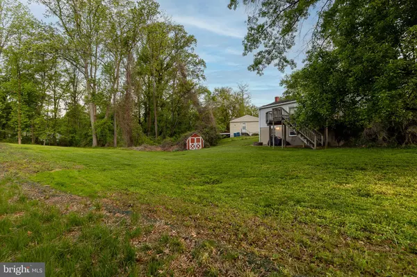 Vienna, VA 22180,8419 WESLEYAN ST