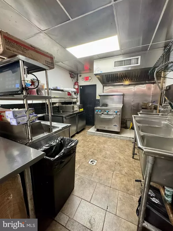 Philadelphia, PA 19125,413 E GIRARD AVE