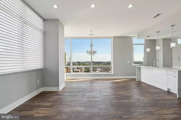 Philadelphia, PA 19107,1101 LOCUST ST #8B