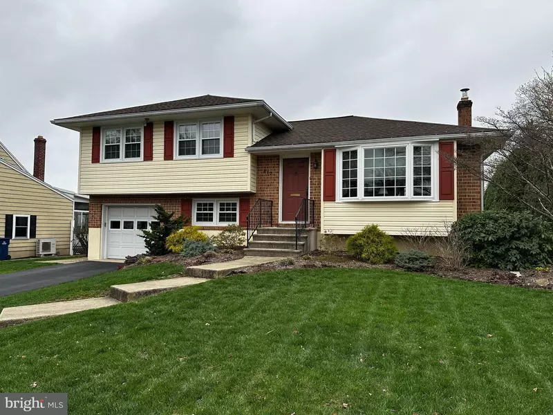 217 BARD AVE, Reading, PA 19608