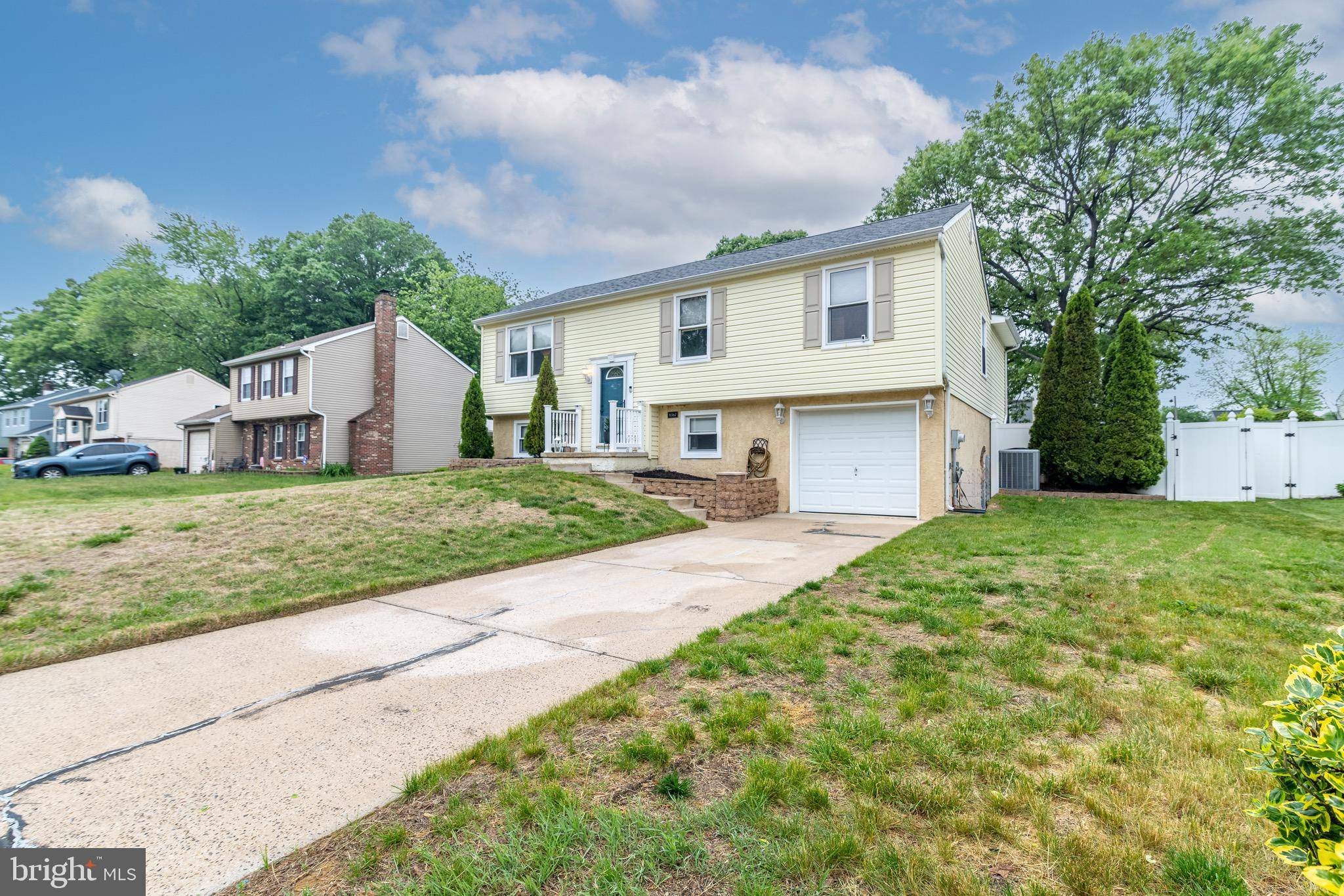 Pennsauken, NJ 08109,8367 CROFTON LN