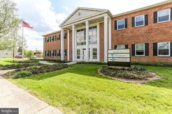 Camp Hill, PA 17011,704 LISBURN RD #204