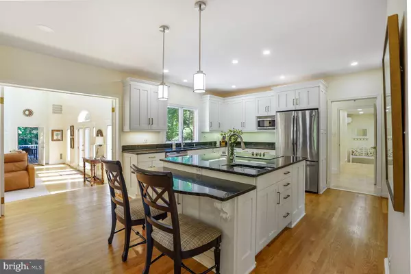 Great Falls, VA 22066,706 CROWN MEADOW DR