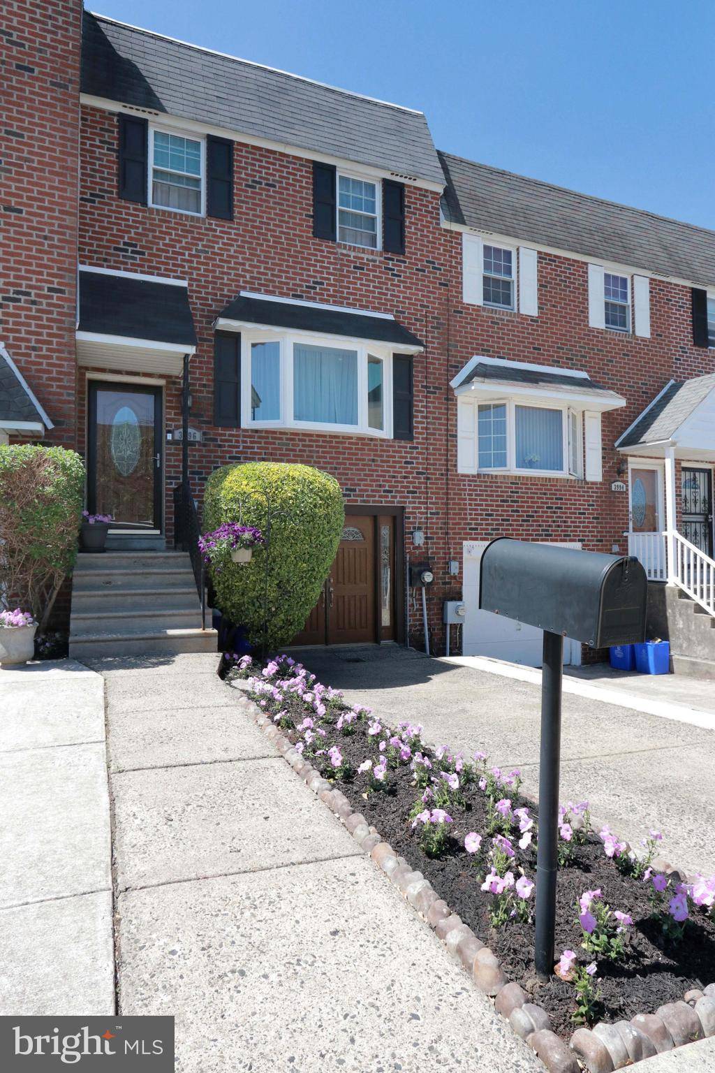Philadelphia, PA 19114,3996 CARTERET DR