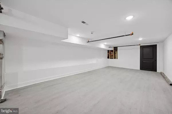 Philadelphia, PA 19139,201 N 60TH ST