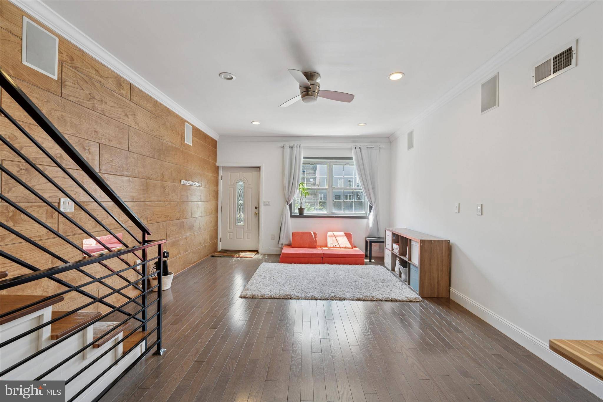 Philadelphia, PA 19148,631 MCKEAN ST