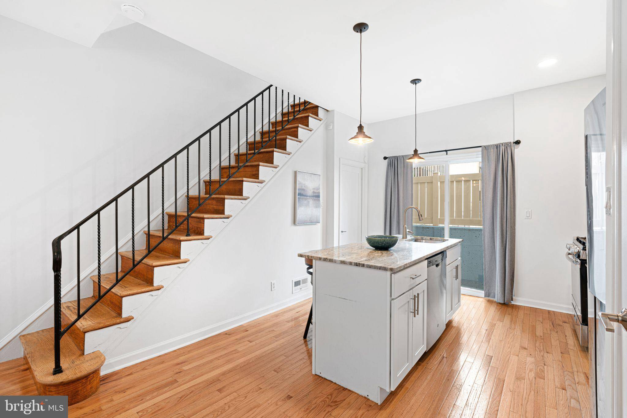 Philadelphia, PA 19147,1315 RODMAN ST