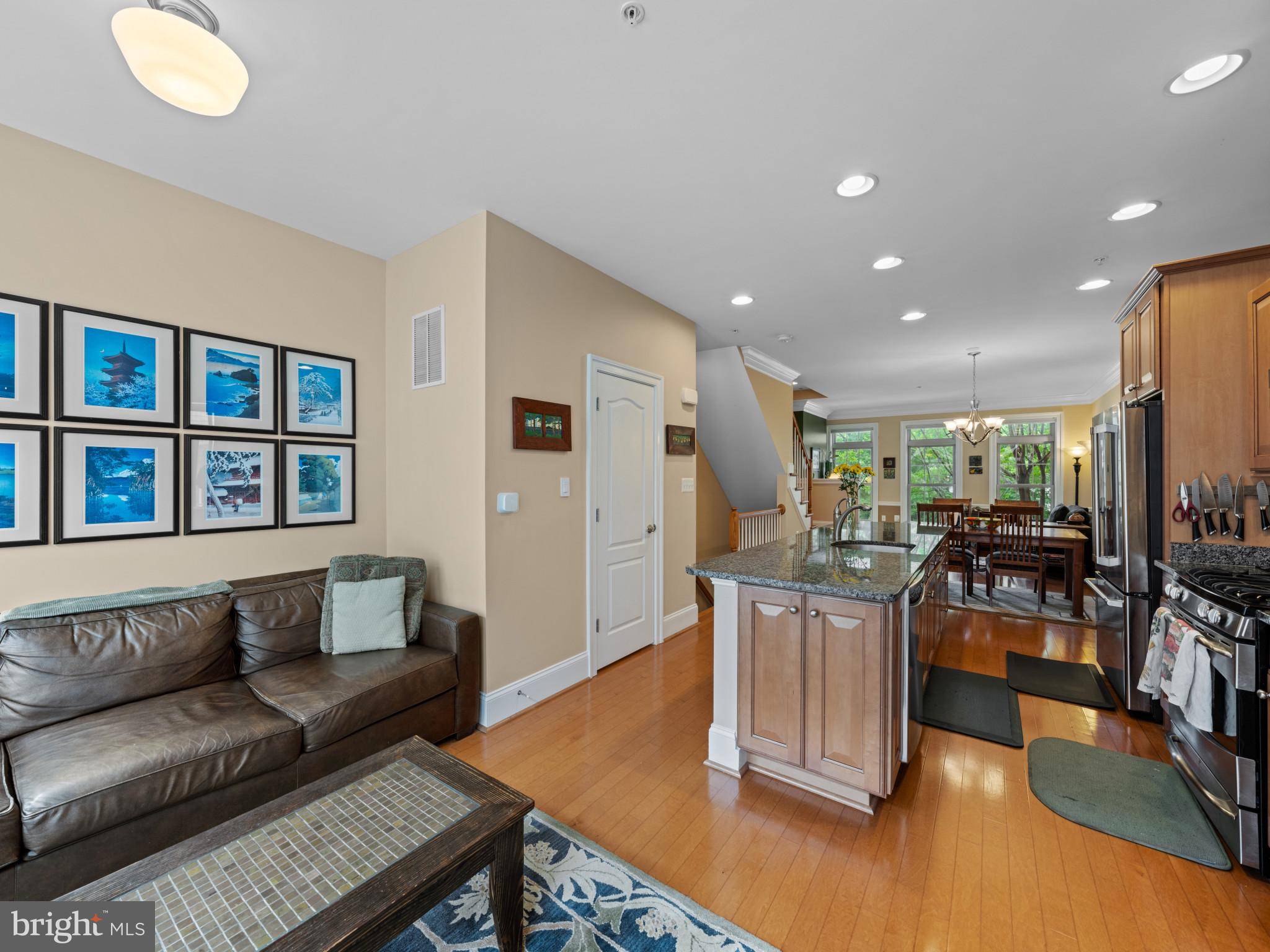 Arlington, VA 22203,4340 N HENDERSON RD
