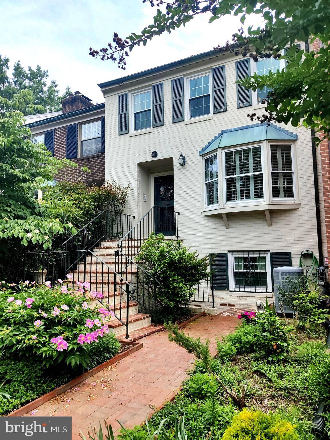 1707 BELLE HAVEN RD, Alexandria, VA 22307