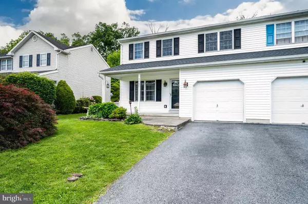 Reading, PA 19608,372 SIOUX CT