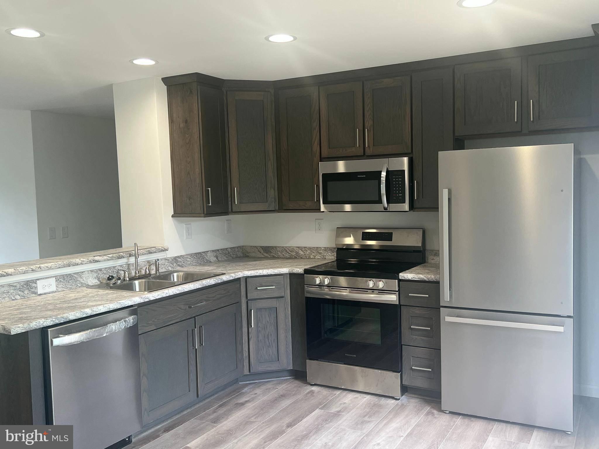 Mount Jackson, VA 22842,5830 BROAD ST
