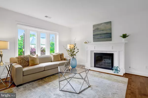 Arlington, VA 22207,5018 36TH ST N
