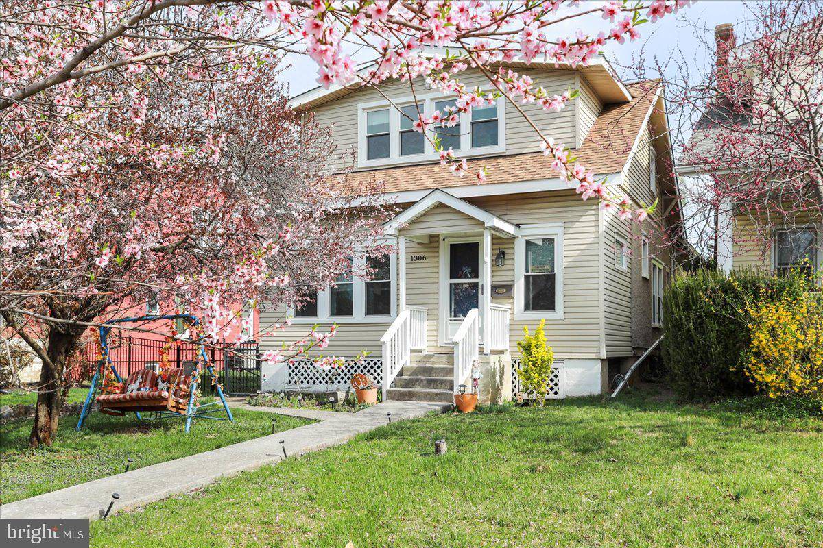 1306 W KING ST, Martinsburg, WV 25401