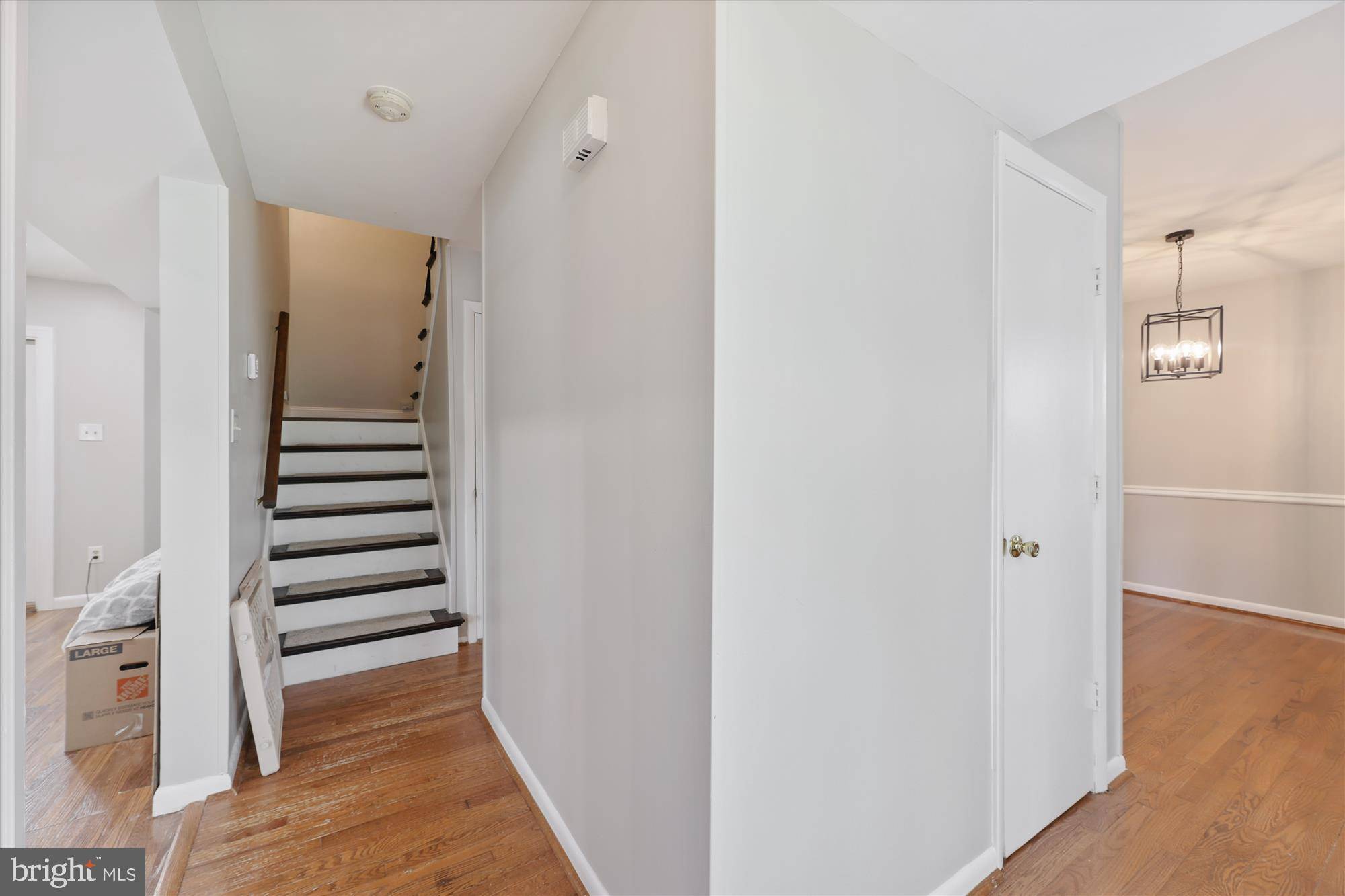 Woodbridge, VA 22193,5618 ROUNDTREE DR