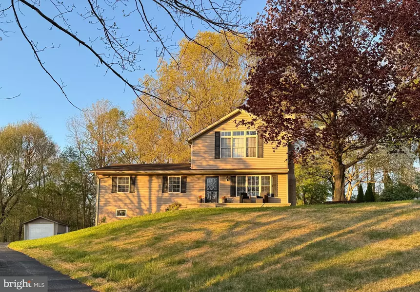 7 RICHARD WILSON DR, Coatesville, PA 19320