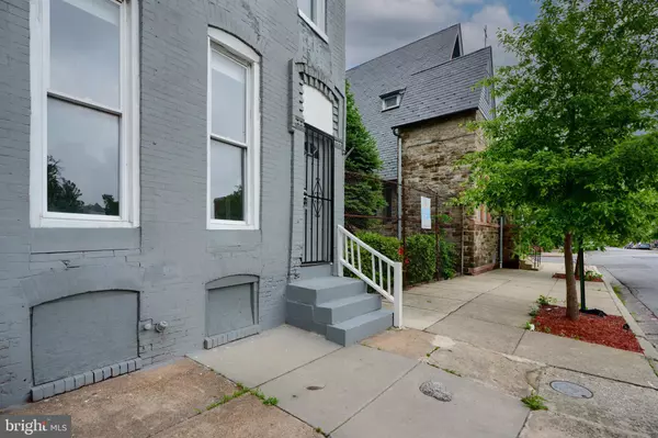 Baltimore, MD 21217,2015 DIVISION ST