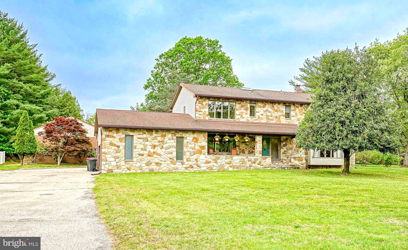 1056 CHEWS LANDING RD, Clementon, NJ 08021