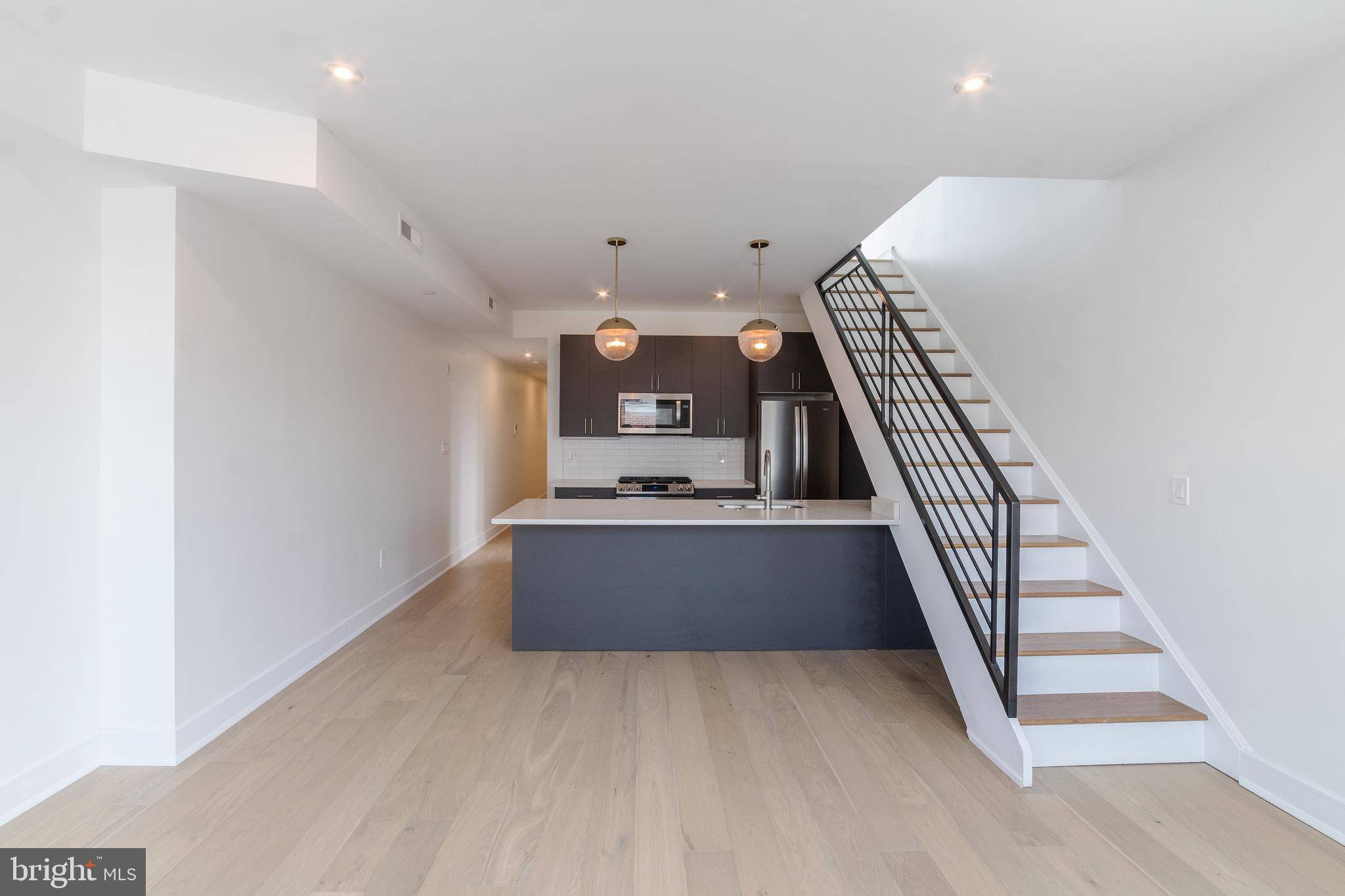 Philadelphia, PA 19147,125 SOUTH ST #UNIT 301