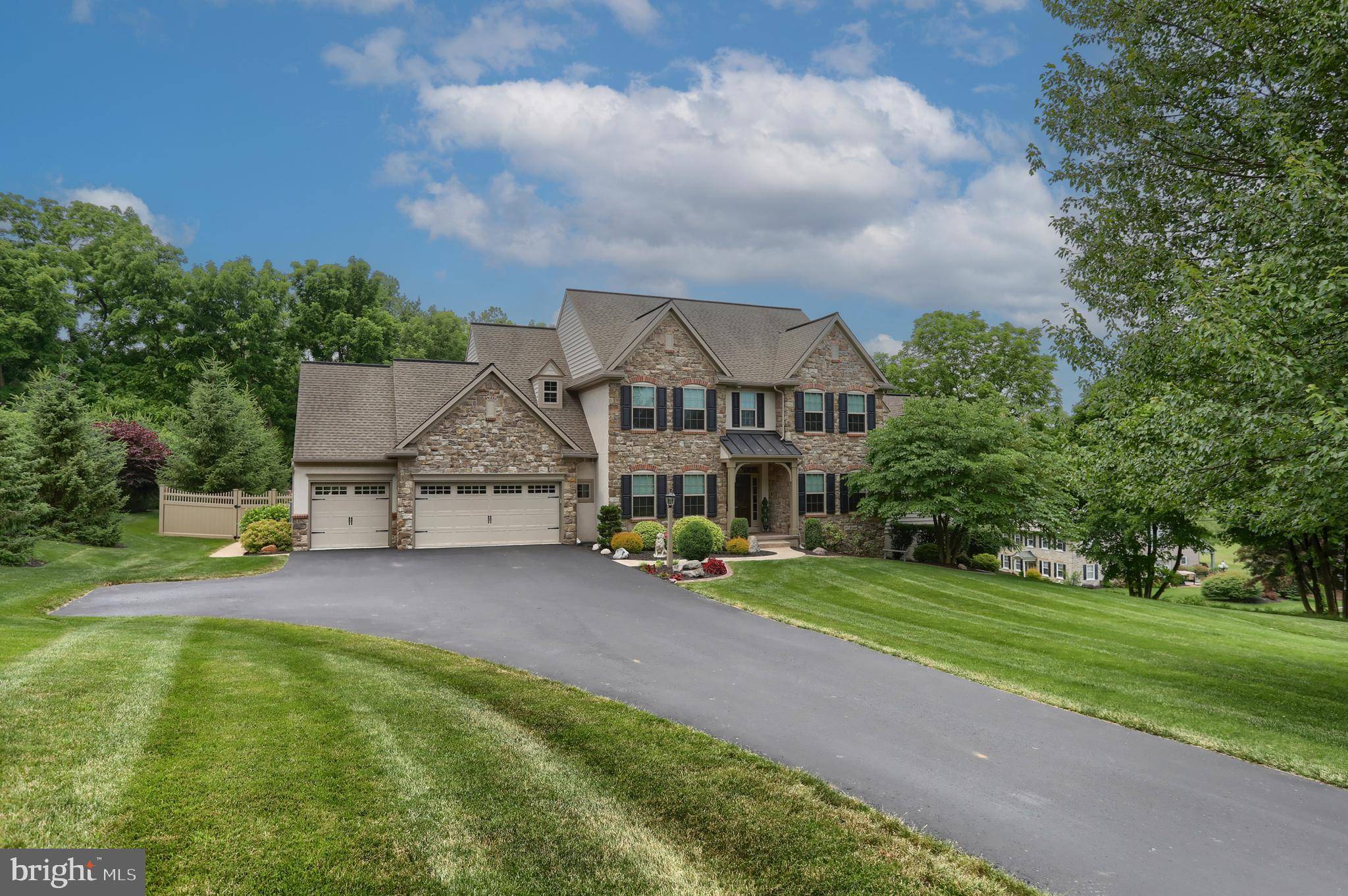 Lebanon, PA 17042,262 N ZINNS MILL RD