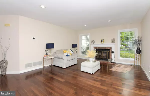 Princeton, NJ 08540,6 COLEBROOK CT
