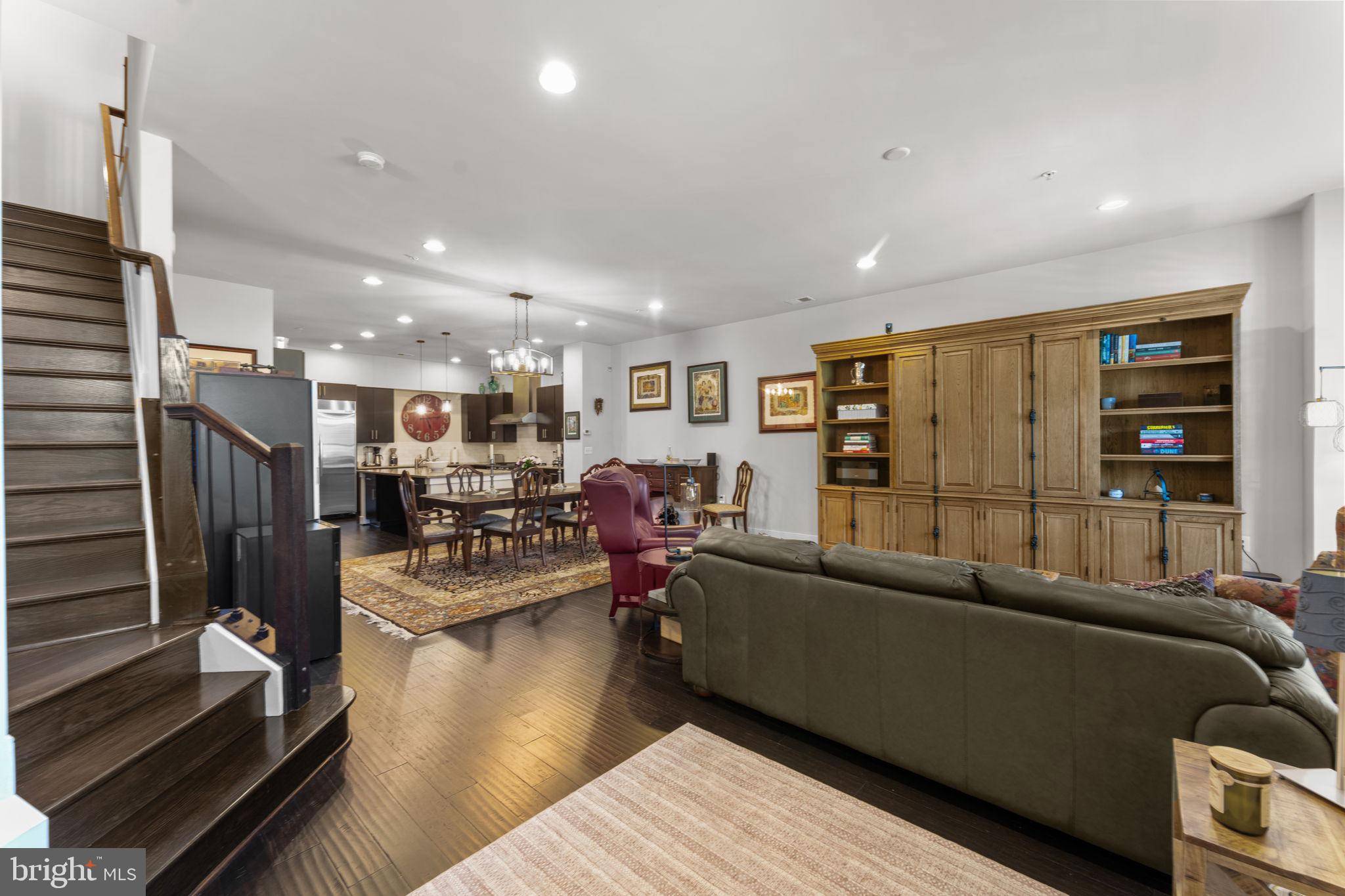 Alexandria, VA 22301,724 E HOWELL AVE