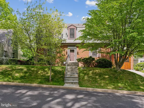 6670 32ND ST NW,  Washington,  DC 20015