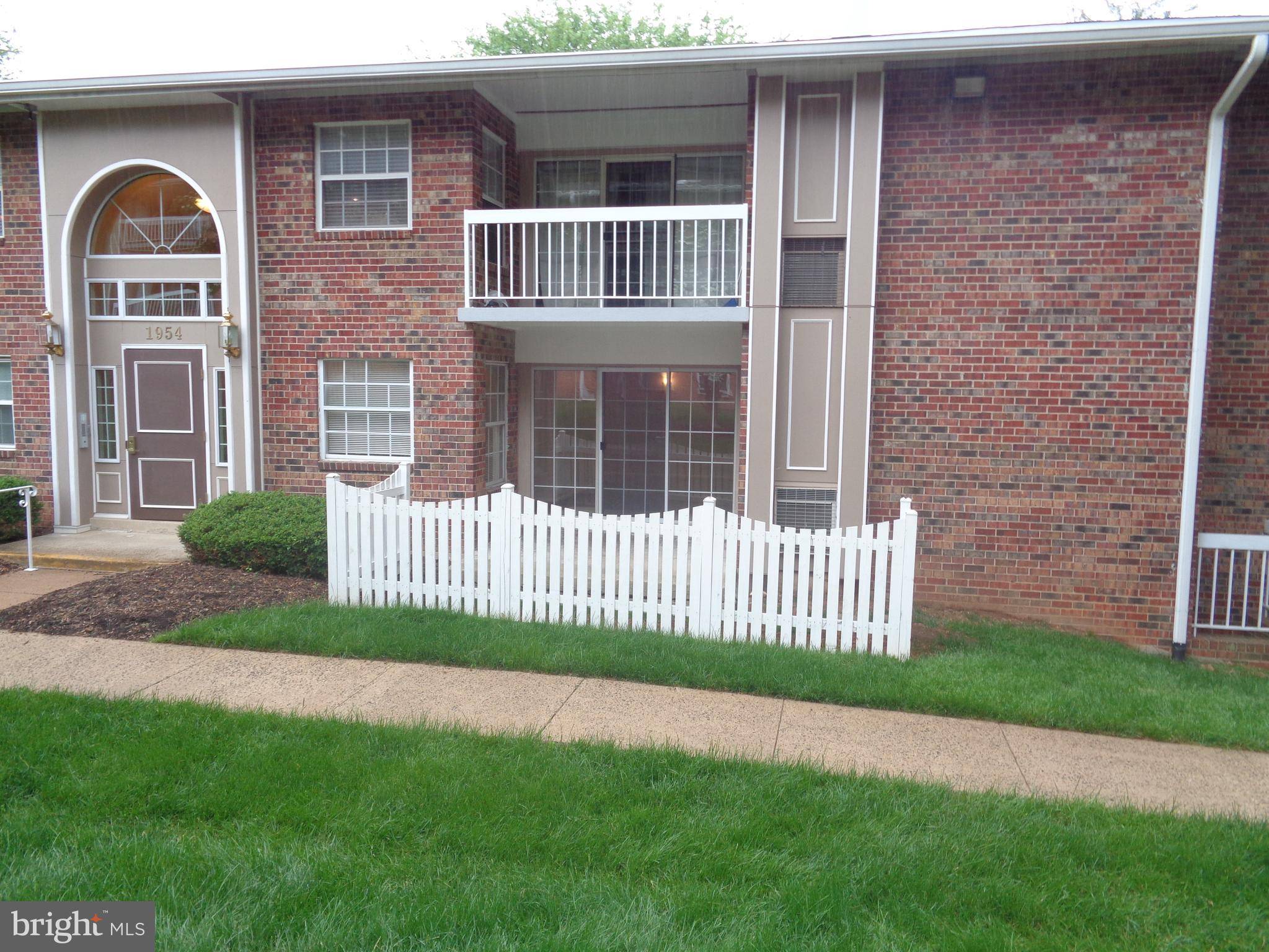 Mclean, VA 22102,1954 KENNEDY DR #104