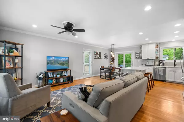 Fairfax, VA 22030,4208 SIDEBURN RD