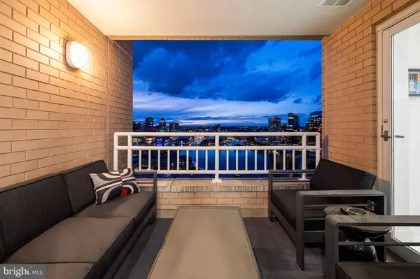 Baltimore, MD 21230,100 HARBORVIEW DR #2107