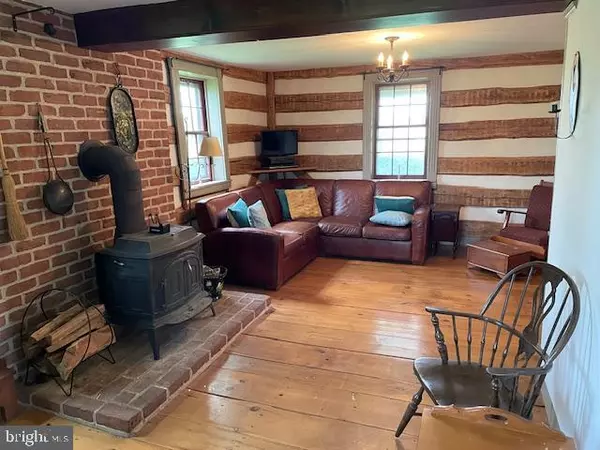 New Oxford, PA 17350,185 WALDHEIM RD