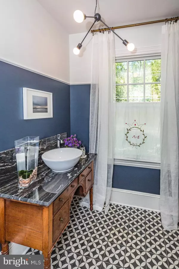 Princeton, NJ 08540,77 OLDEN LN