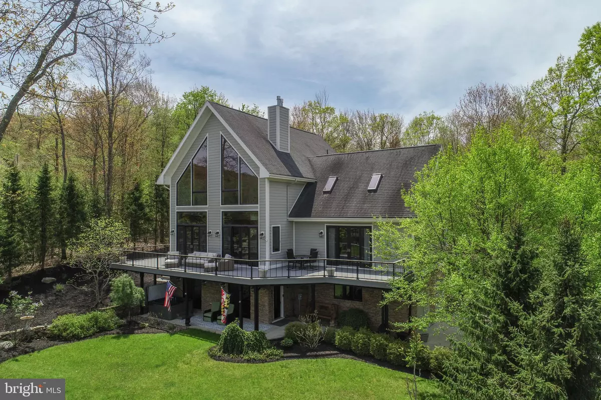 Oakland, MD 21550,444 WOODLANDS HILL LN
