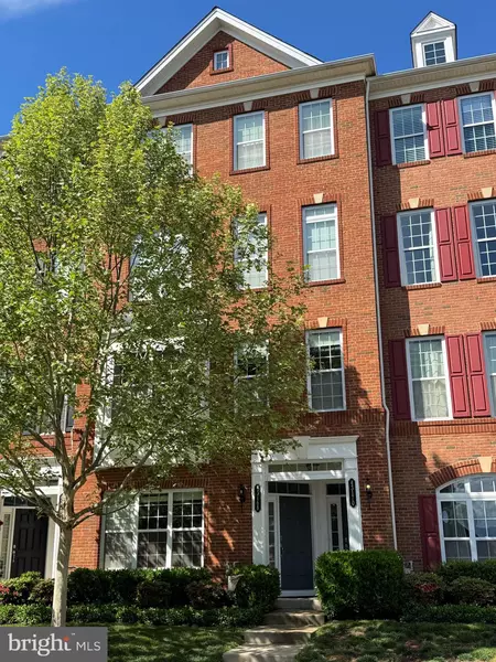 43168 WEALDSTONE TER, Ashburn, VA 20148