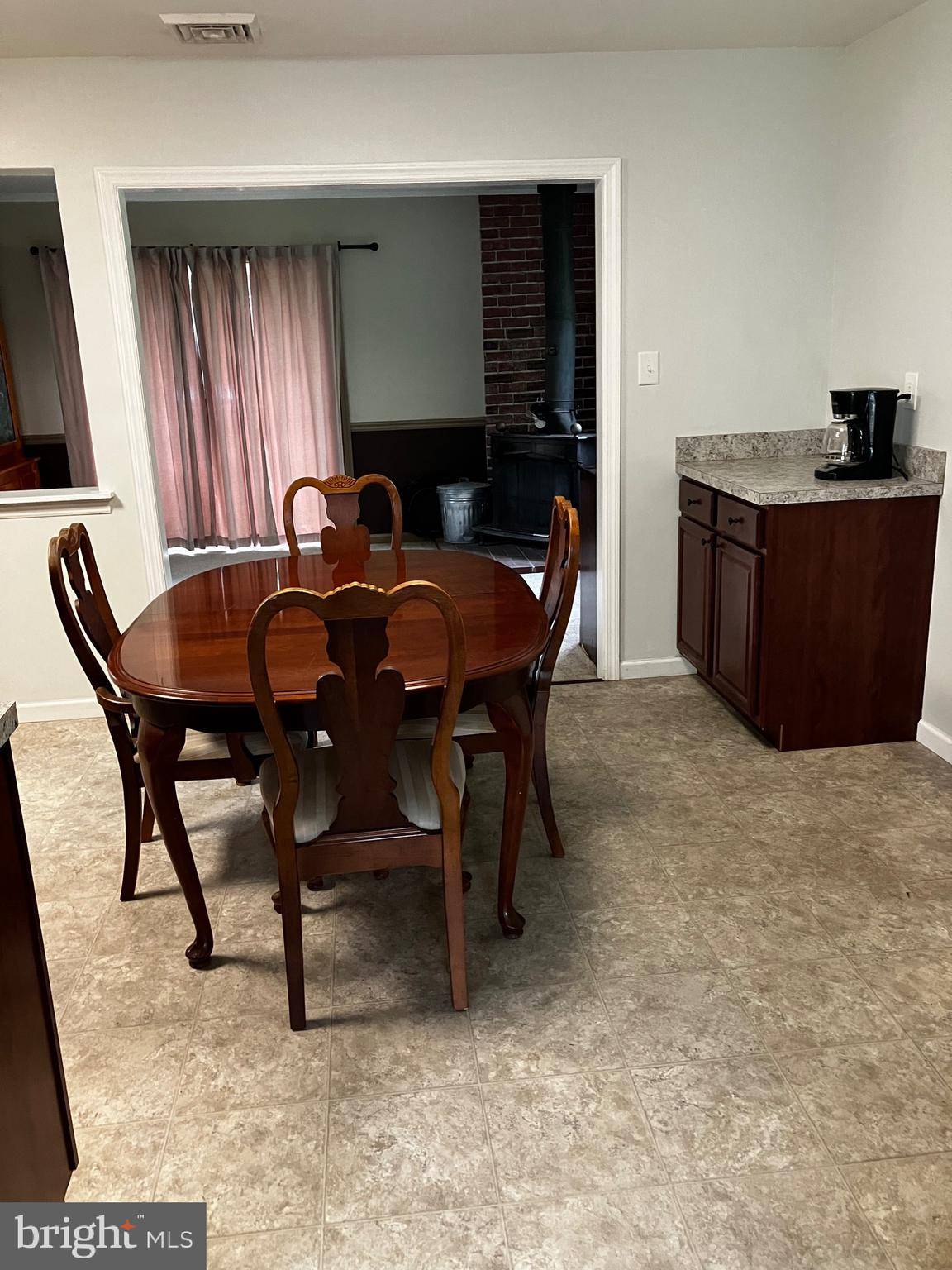 Carneys Point, NJ 08069,113 PRIMROSE LN