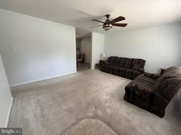 Carneys Point, NJ 08069,113 PRIMROSE LN